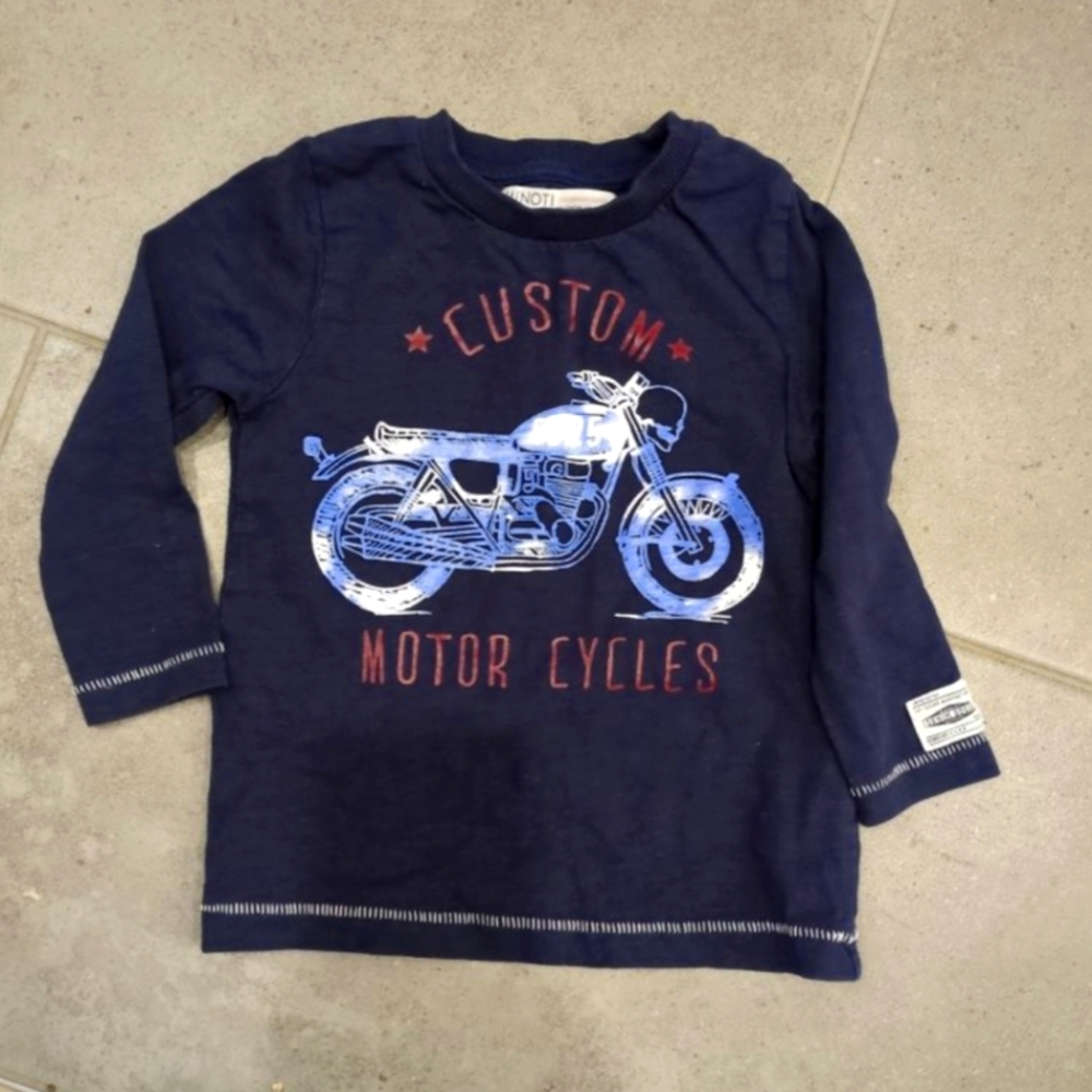 👉10/10$ baby shirt 12-18M